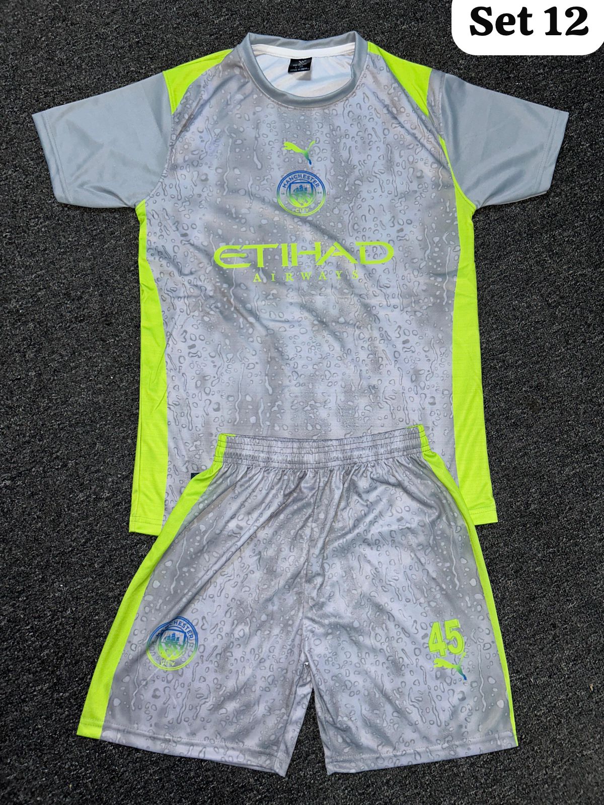 Football jersey + shorts combo